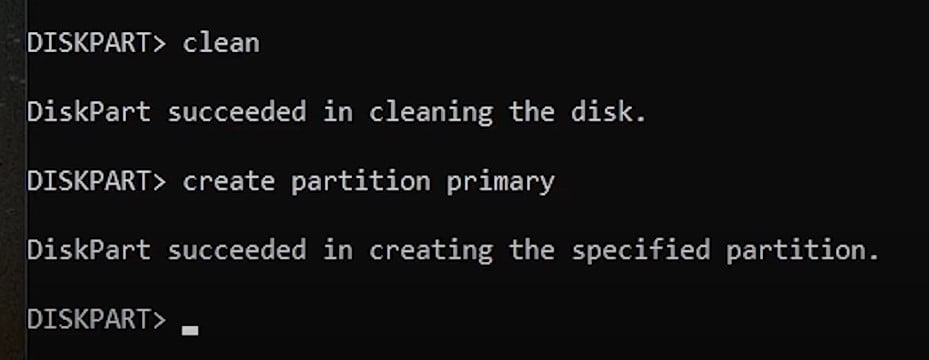 Clean the disk and type the create partition primary
