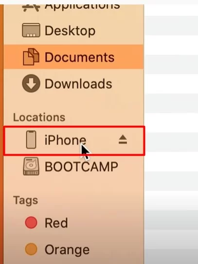 iphone appears on Finder Mac